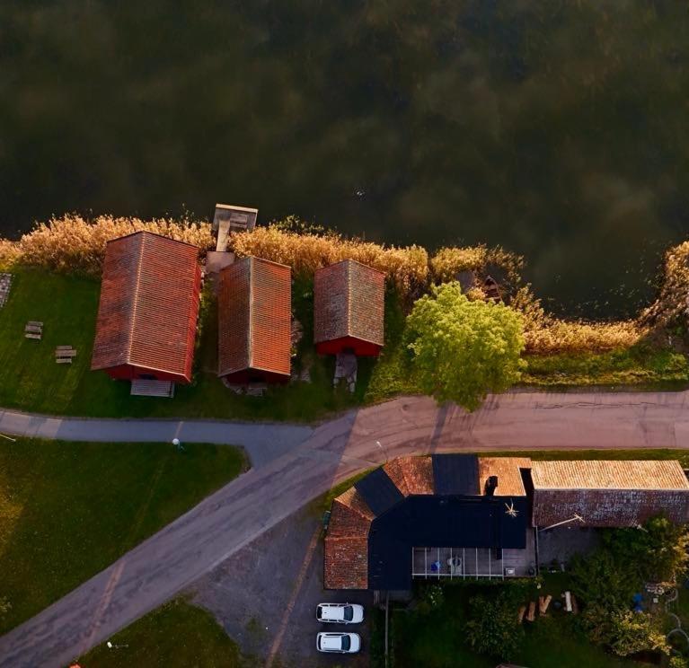 Remarkable Harbour View Cabin. Östhammar Екстериор снимка
